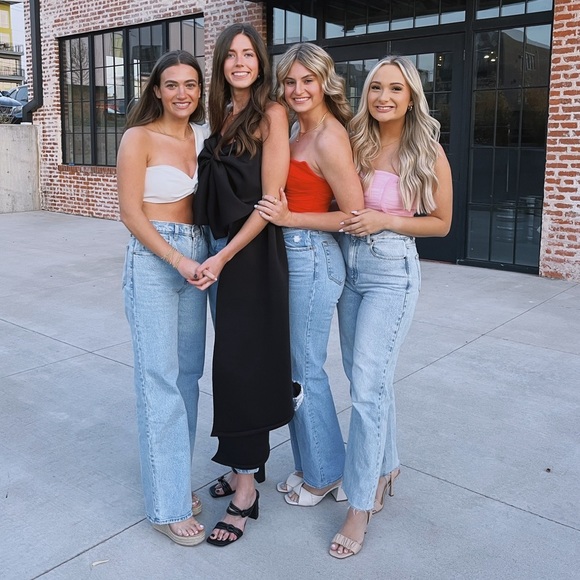 𝓪𝓫𝓸𝓾𝓽  𝓶𝓮 (updated!!🥳) •••••• - Picture 4 of 6